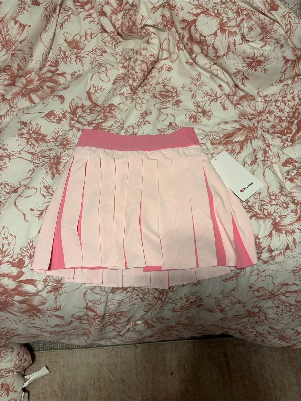 lululemon athletica Two-Tone Pink Pleated Skirt